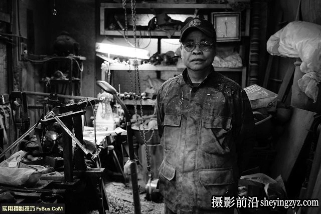 街拍摄影：黑与白的层次