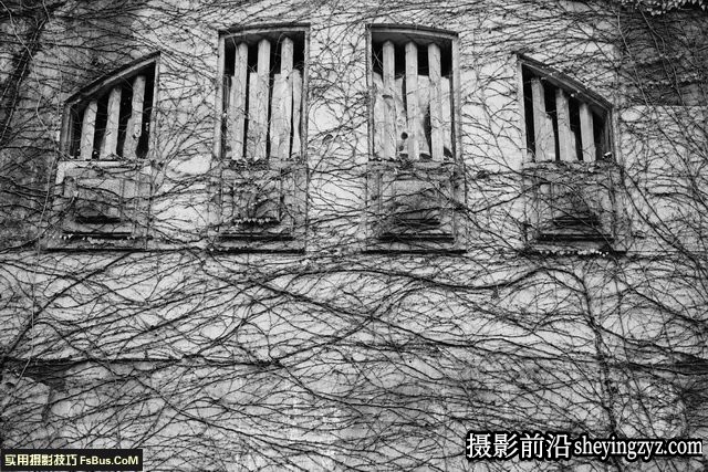 街拍摄影：黑与白的层次