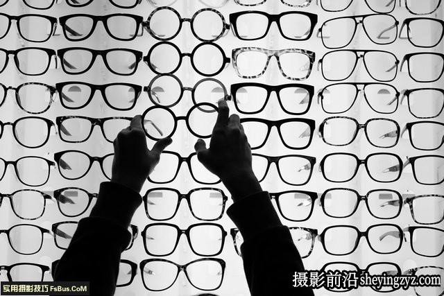 街拍摄影：黑与白的层次