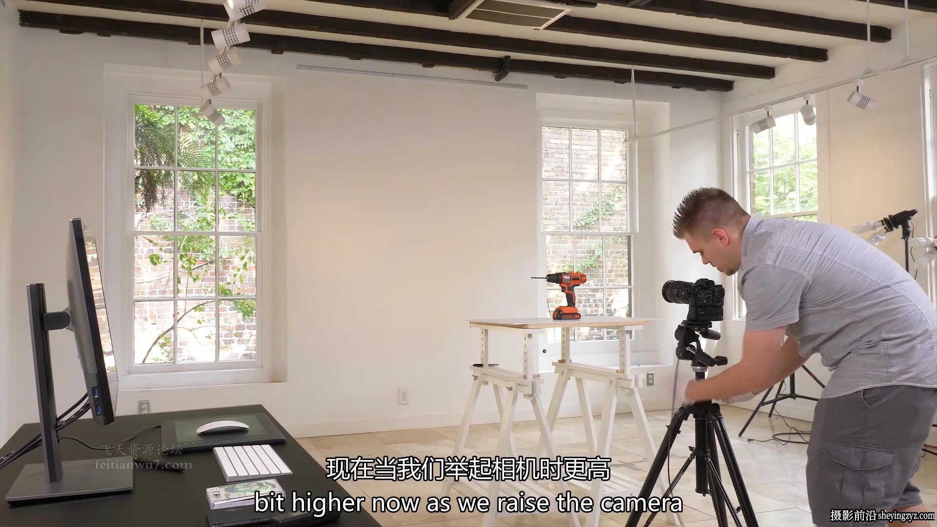 Fstoppers-摄影师Brian RodgersJr高端产品摄影布光及合成教程-中英字幕