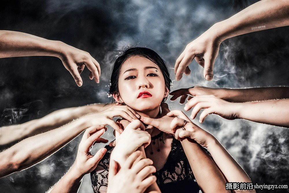 人像拍摄中如何引导模特的情绪