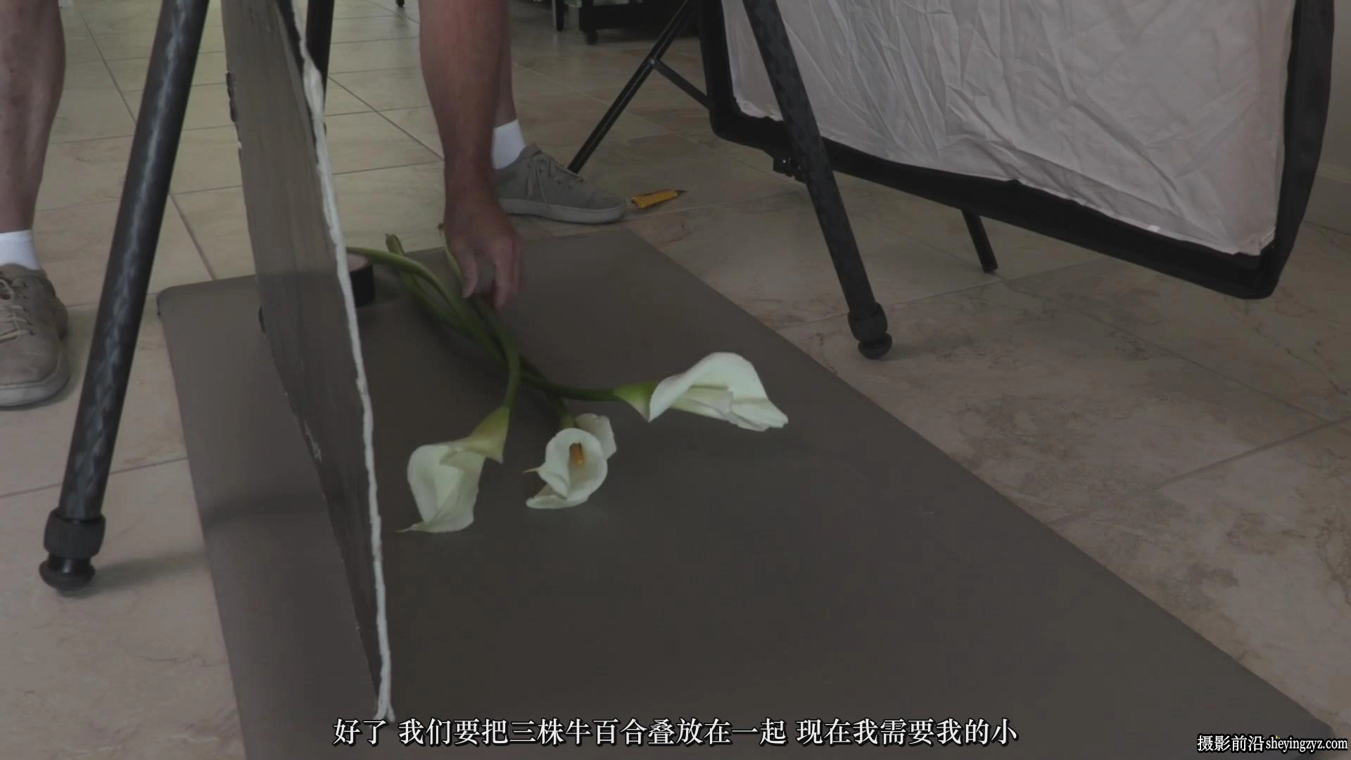 摄影师 Joel Grimes 静物产品摄影布光及后期大师班-中英字幕