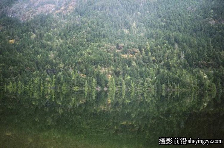 手机摄影技巧-善用镜面技巧手机也能拍大片