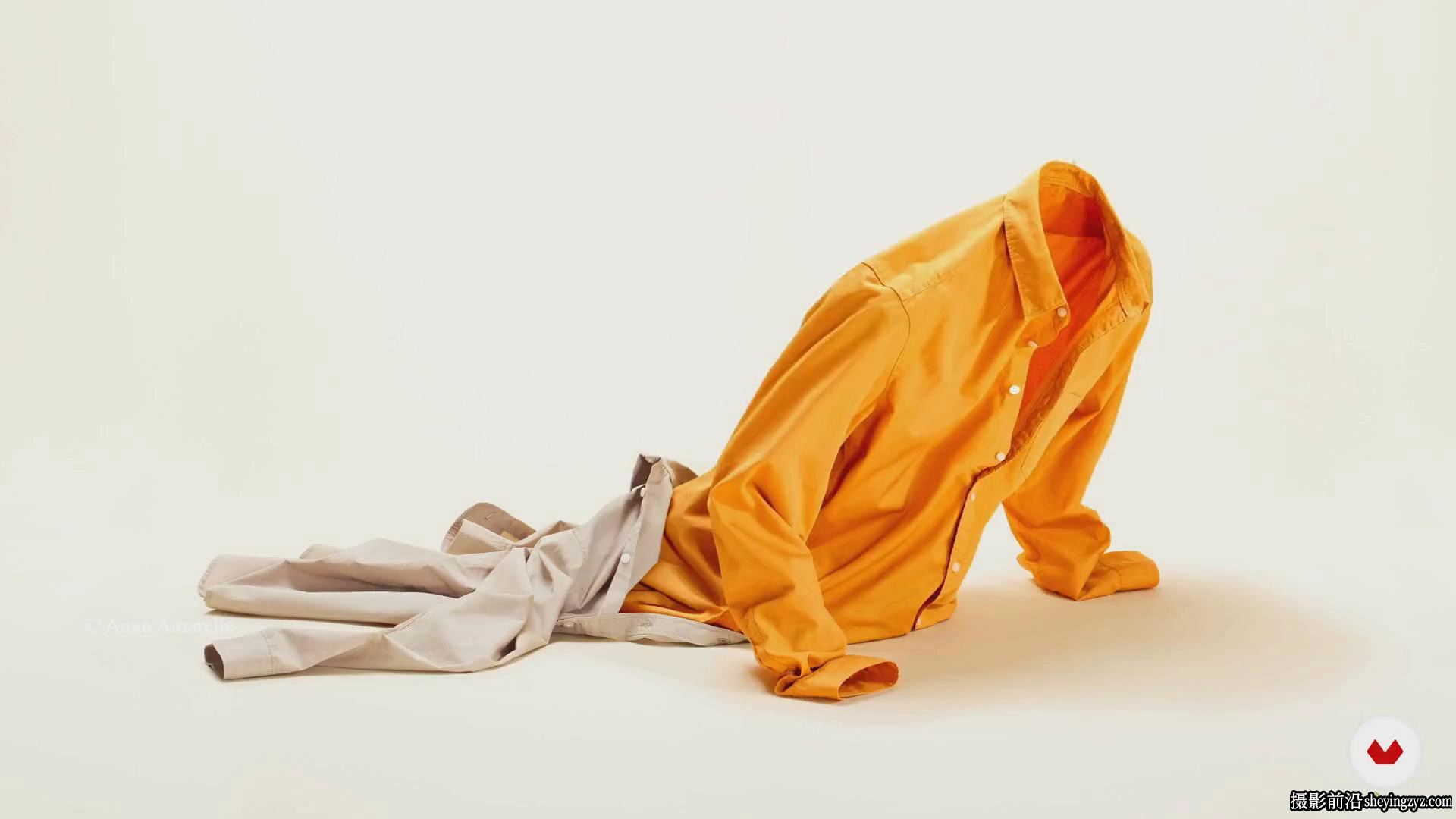 摄影师 Paloma Rincón 利用阳光自然光进行产品摄影教程-中文字幕