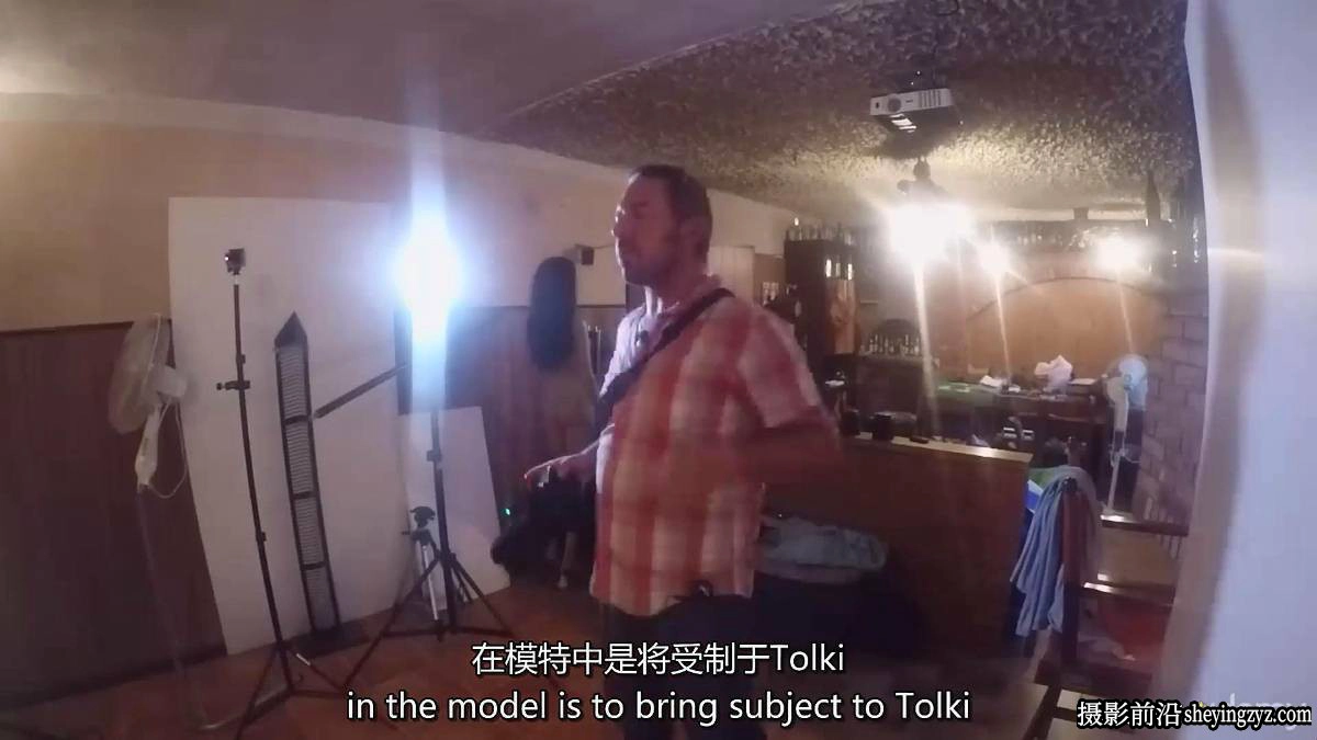 摄影师Mauro Prelli–私房内衣人像闪光灯布光摆姿完整教程-中英字幕