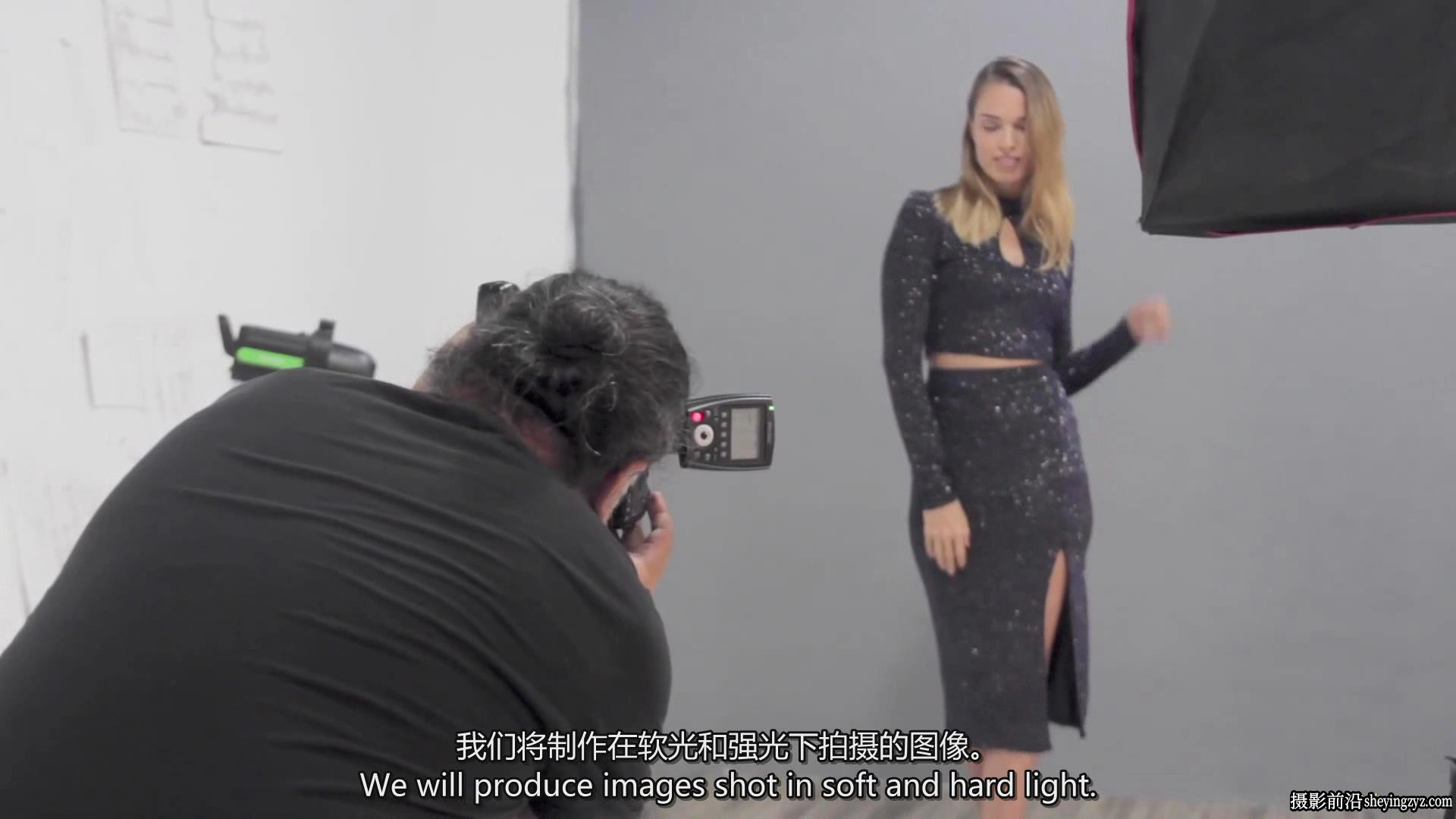 Albert Pedrosa人像摄影教程-摄影棚闪光灯布光完整教程-中英字幕