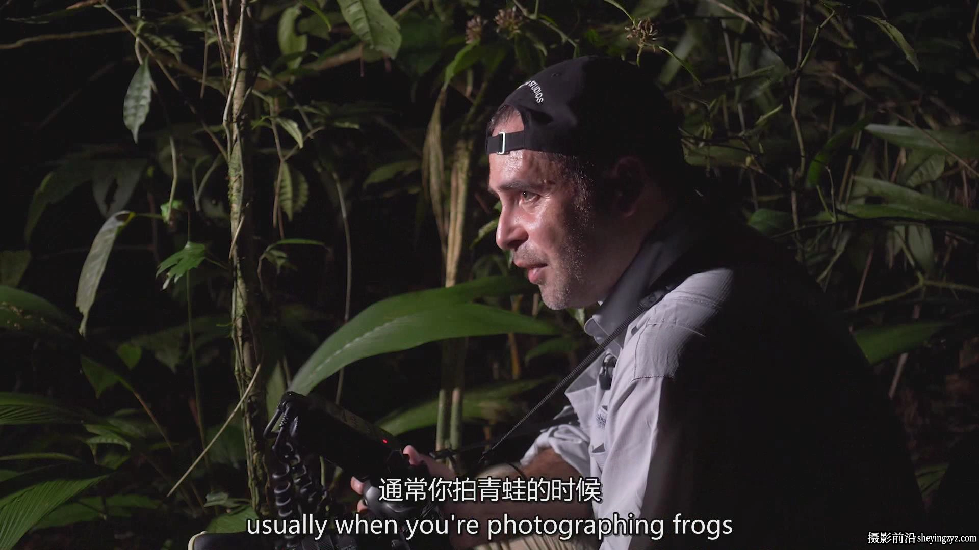 Fstoppers-Andres Moline掌握微距摄影:完整拍摄和编辑教程-中英字幕
