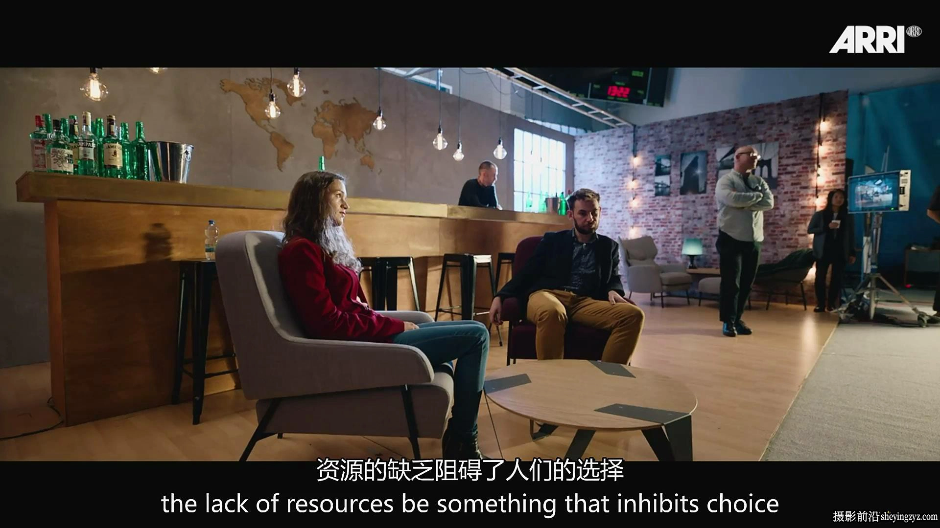 MZED –ARRI学院大师班James Laxton大画幅电影拍摄教程-中英字幕