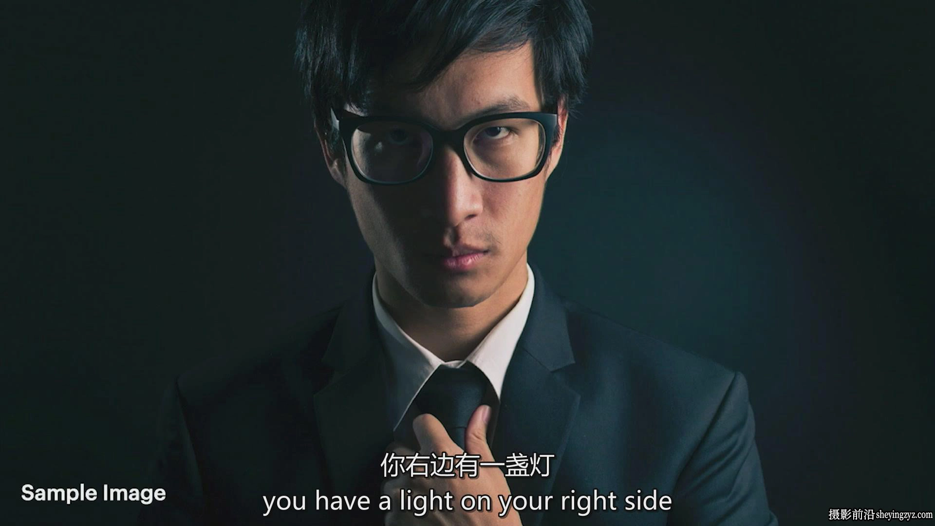 KelbyOne – Lenworth Johnson工作室人像布光教程-中英字幕