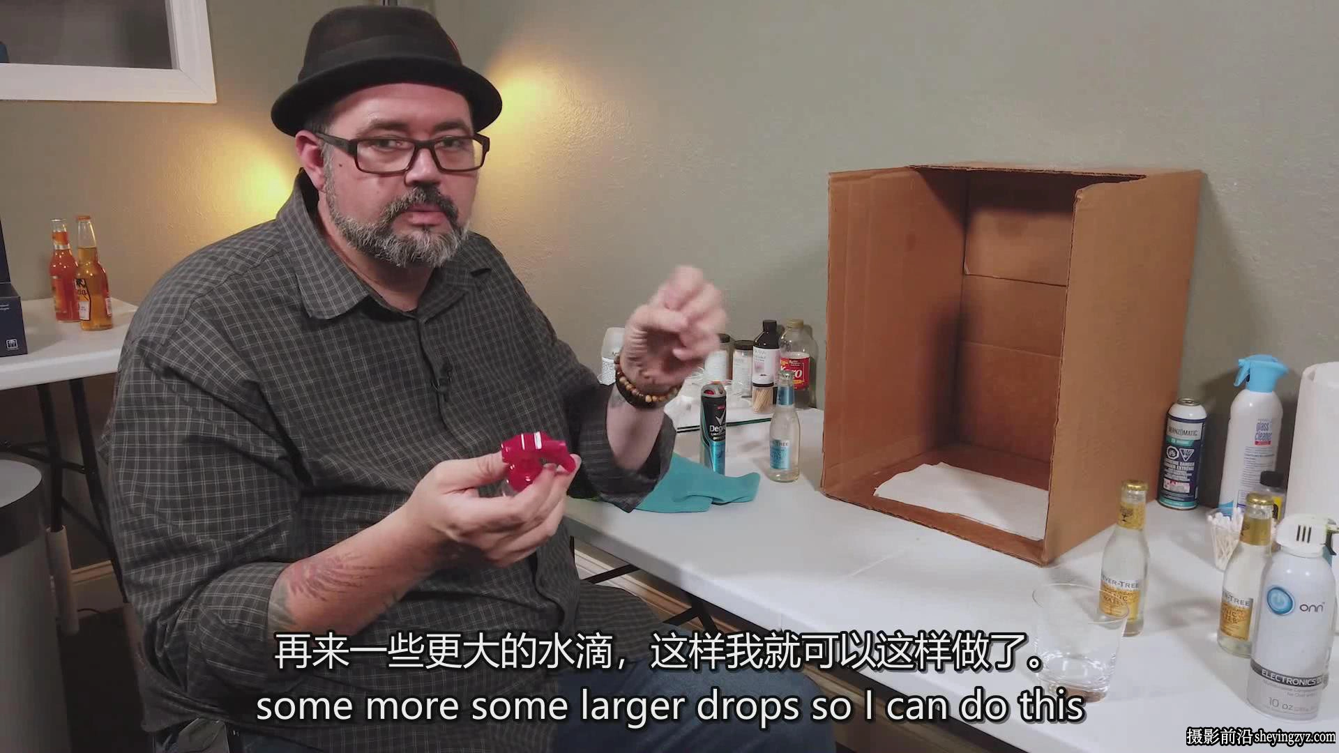 KelbyOne -Aaron Van饮料产品和飞溅摄影的布光教程-中英字幕