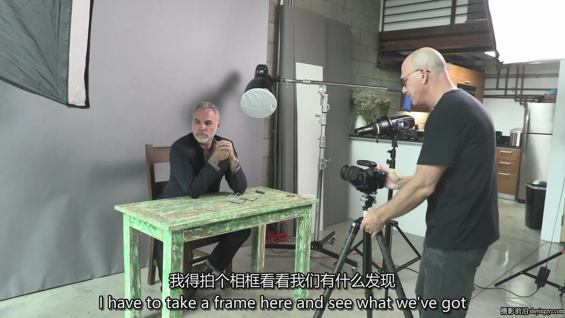 Joel Grimes -12案例从构思到实现来掌握完整的摄影流程-中英字幕