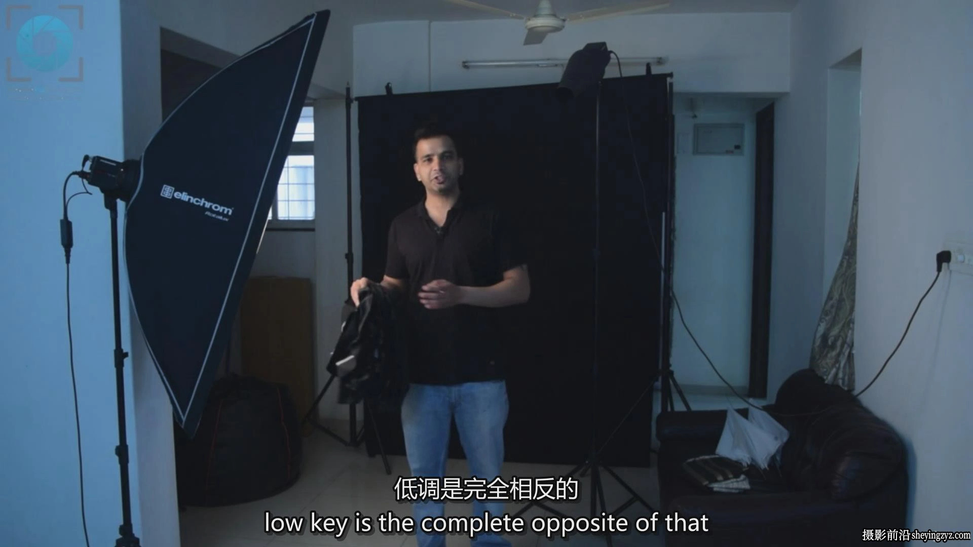 Kush Sharma-建立经济型家庭摄影工作室最简单方法教程-中英字幕