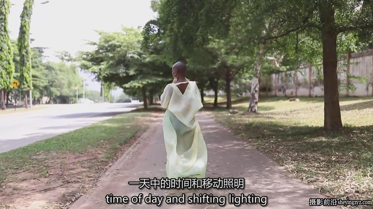 摄影师Ebuka Mordi捕捉人像情绪与情感的摄影指南教程-中英字幕