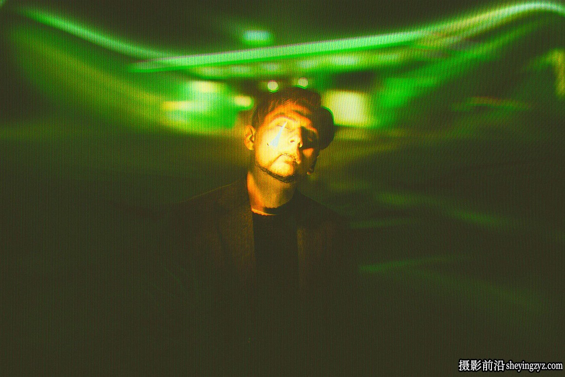 旧电视复古胶片照片效果模板 Old Tv Photo Effect