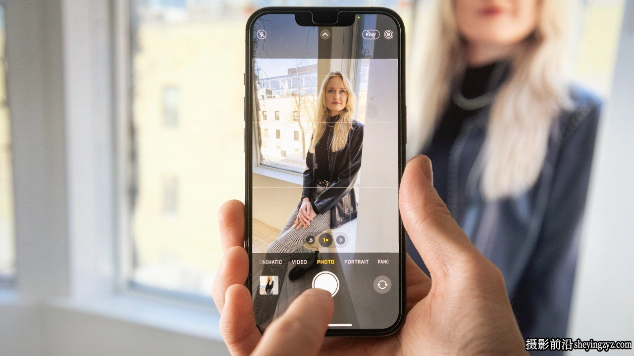 iPhone摄影：如何拍摄迷人的专业级生活照片教程-中英字幕