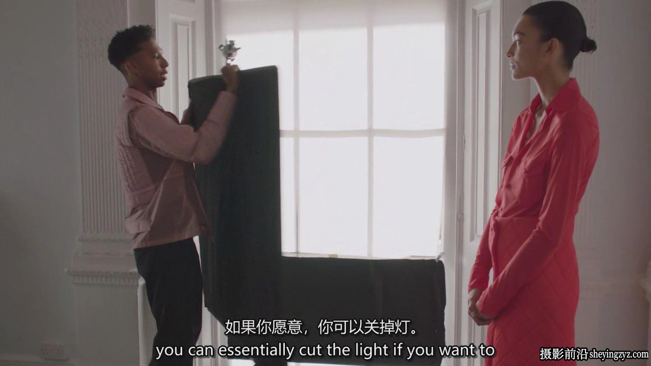 泰勒·米切尔(Tyler Mitchell)通过人像摄影讲故事大师班-中英字幕