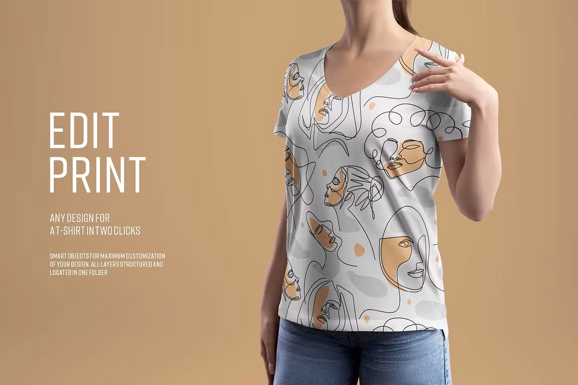 Mockup Woman 女性V领T恤样机模型