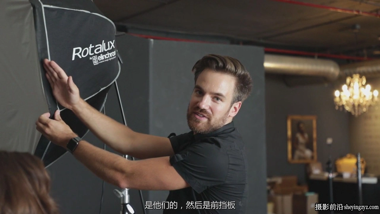 摄影师Felix Kunze一盏灯打造美丽的工作室人像布光教程-中英字幕