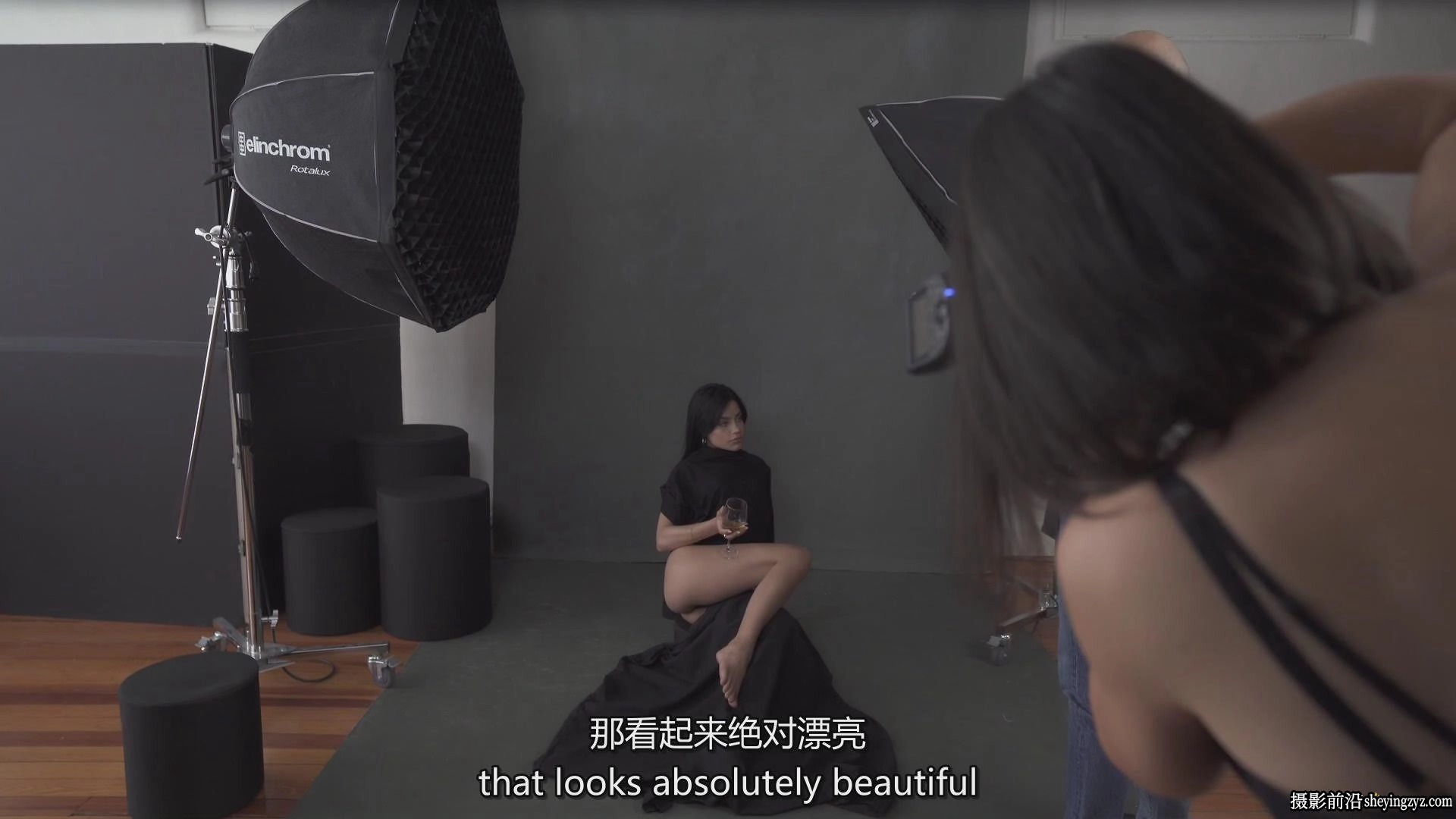 摄影师Belive in Boudoir私房闺房人像摆姿布光完整教程-中英字幕