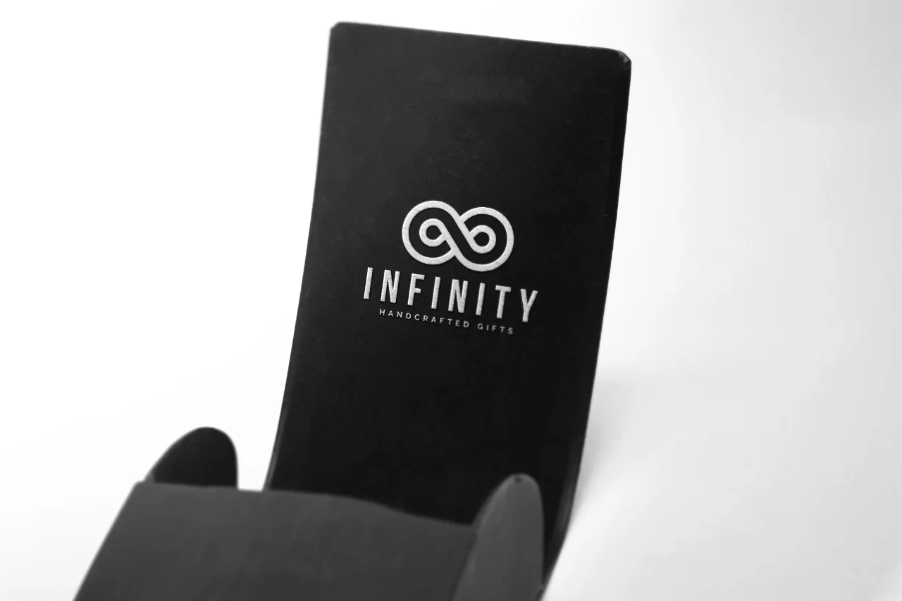 10种不同材质逼真的标志徽章logo样机模型