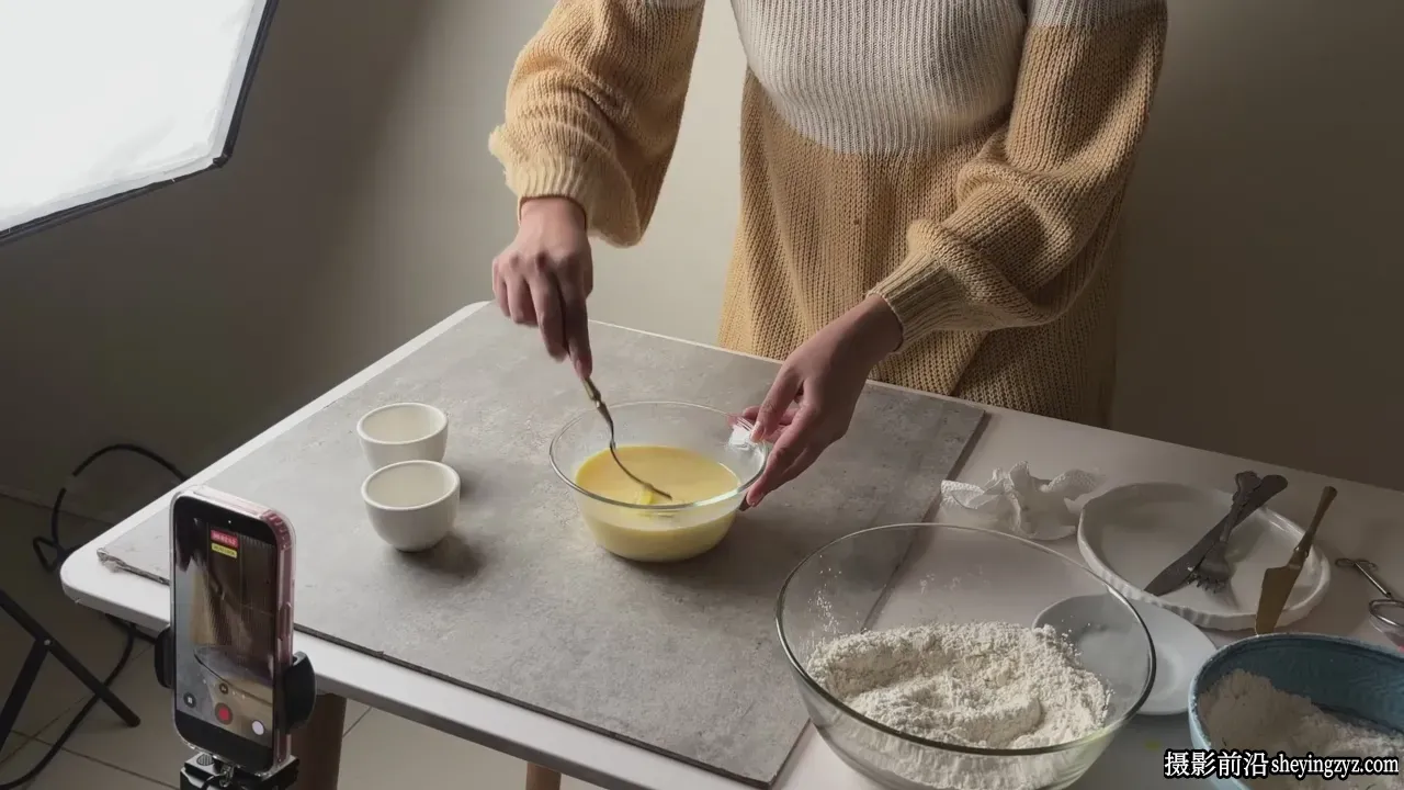 iPhone美食视频拍摄-风格与构图让人无法抗拒的食物-中英字幕