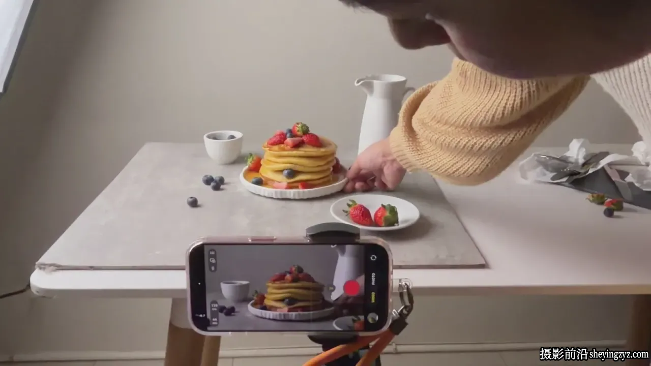iPhone美食视频拍摄-风格与构图让人无法抗拒的食物-中英字幕