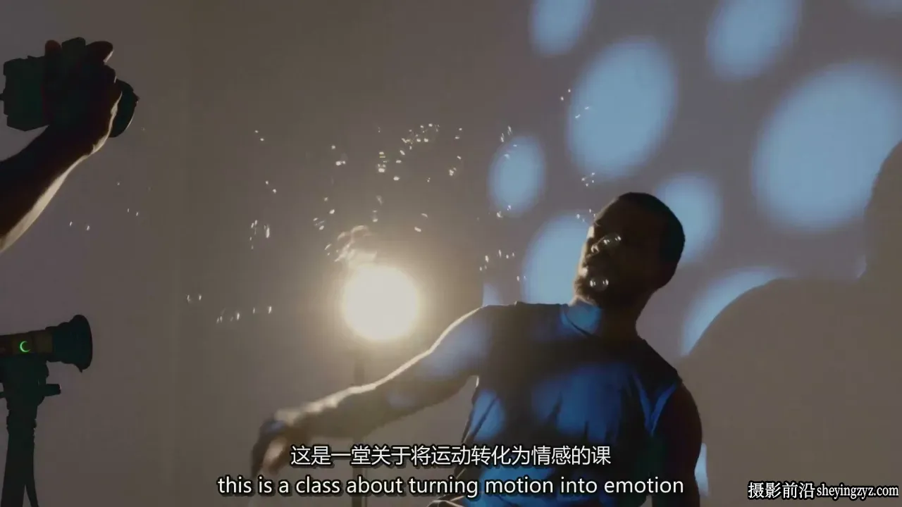 利用运动光线和慢快门技巧创作唯美情感艺术图像教程-中英字幕