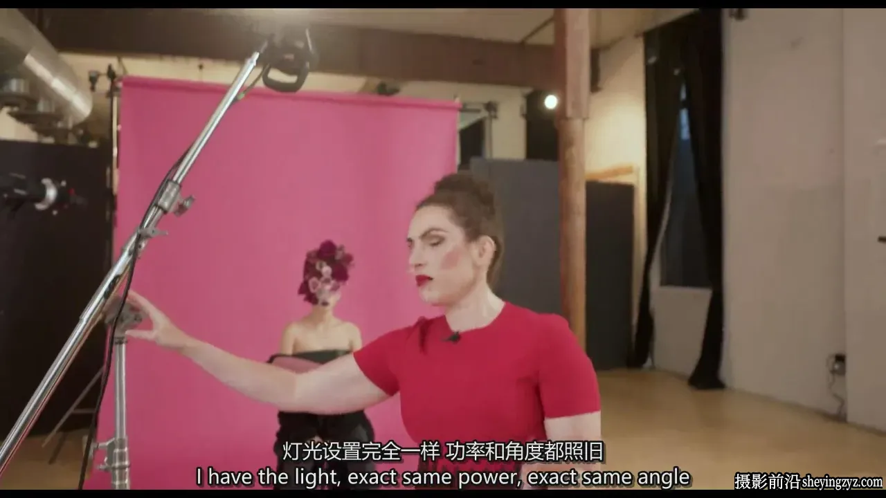 Lindsay Adler -Learn 23-潘通年度洋红色彩布光教程-独家精翻字幕