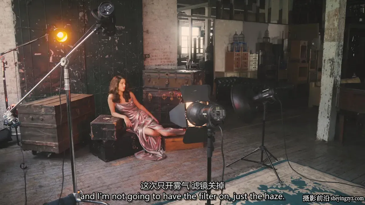 摄影师Lindsay Adler神奇凝胶人像布光的魔力教程-独家精翻中英字幕