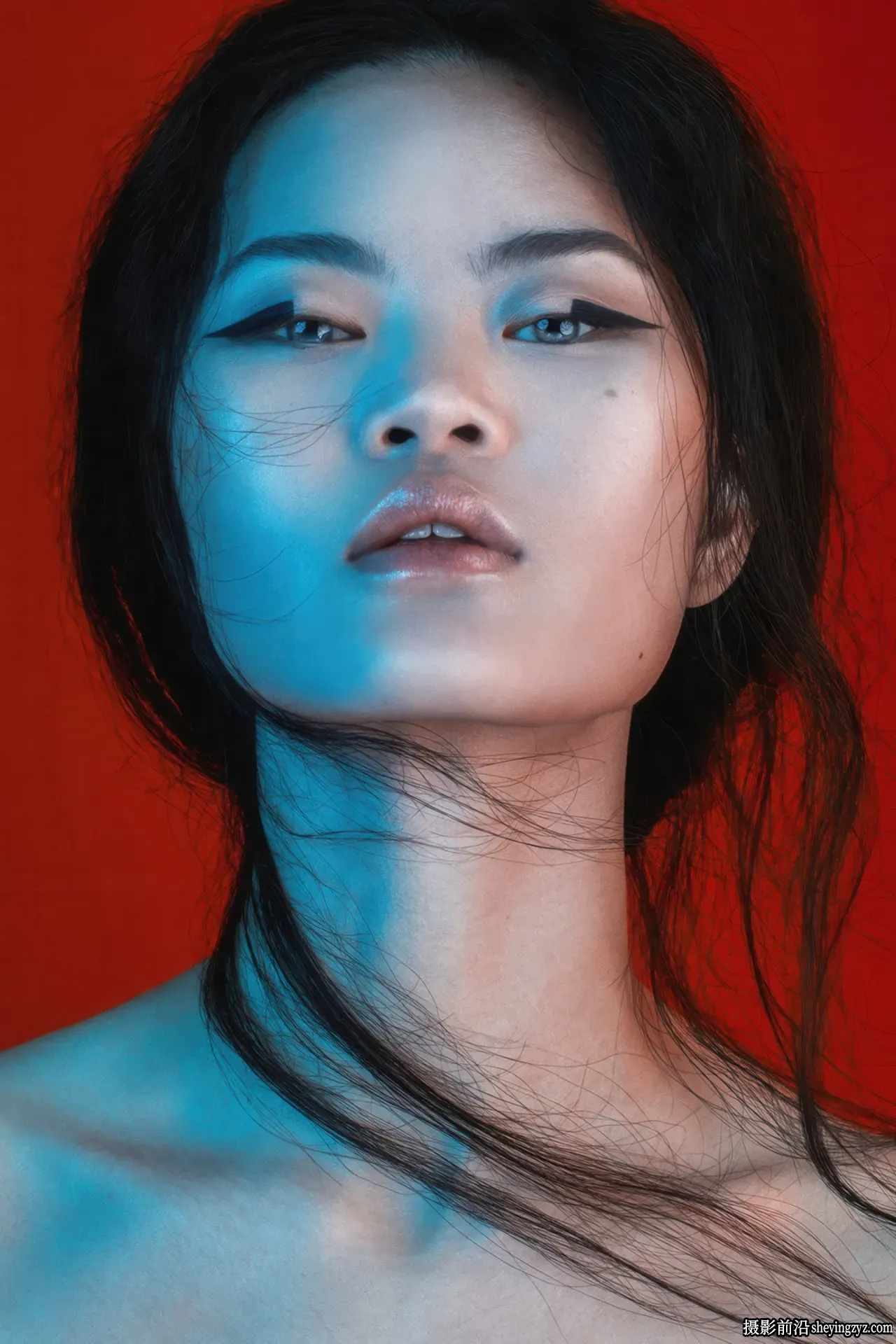 Amanda Diaz – 时尚美妆人像摄影大师班教程-独家精翻中英字幕