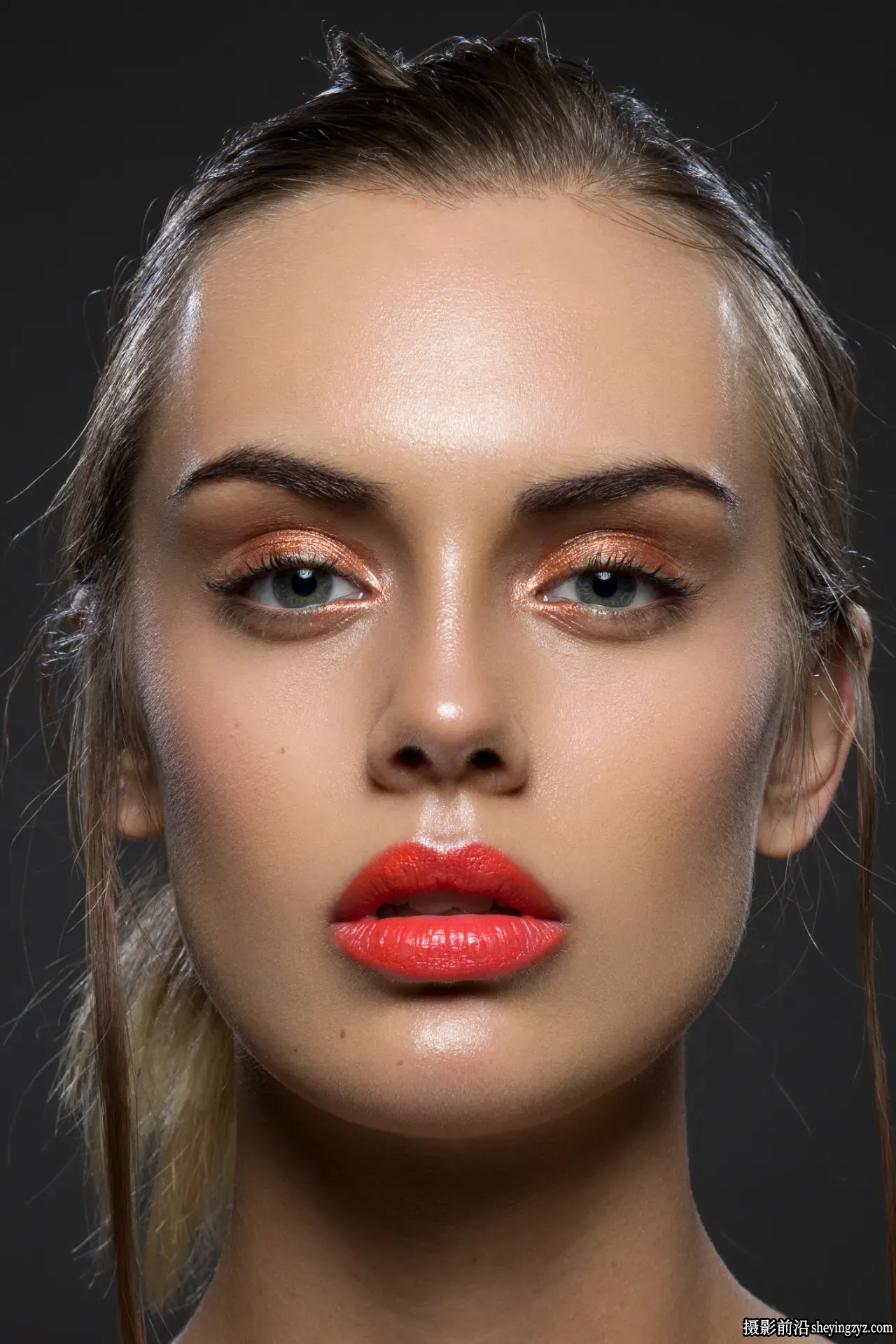RETOUCH TATA -高端美妆人像精修润饰完整修图教程-独家精翻中文字幕