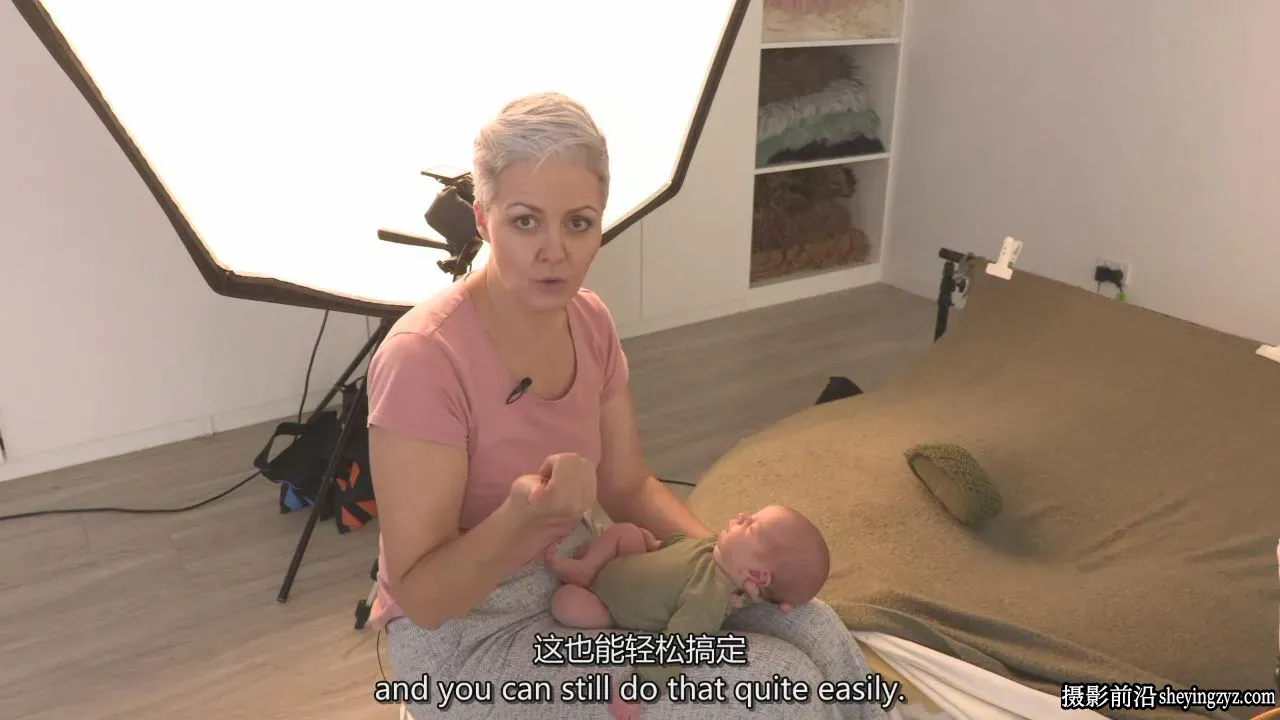 Kelly Brown新生儿满月包裹摆姿势摄影完整版16课-独家精翻中英字幕