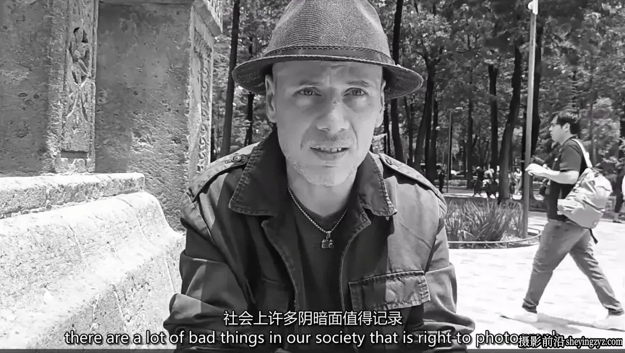 摄影师 Alex Coghe 捕捉最真实街头摄影大师班教程-独家精翻中英字幕